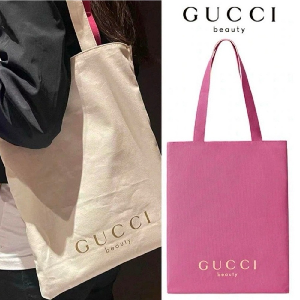 Gucci Beauty Pink and Cream reversible tote. 💕